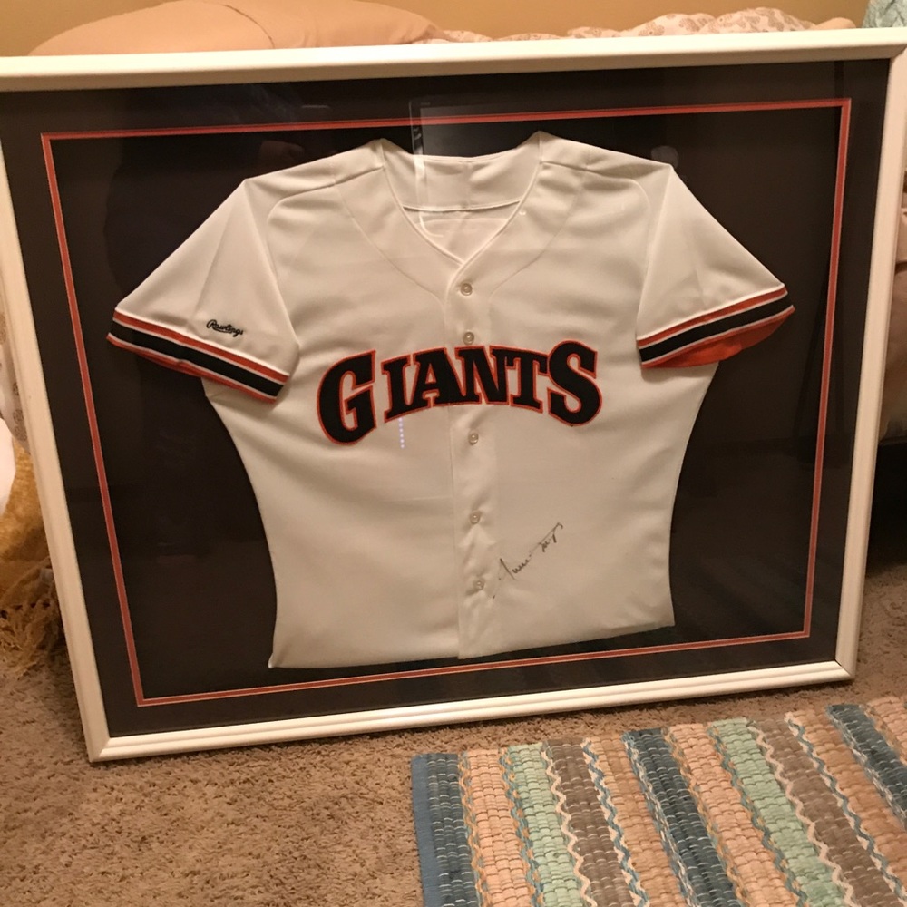 Willie Mays,framed/signed Jersey & ball authenticated,with papers,. 707-484-9499